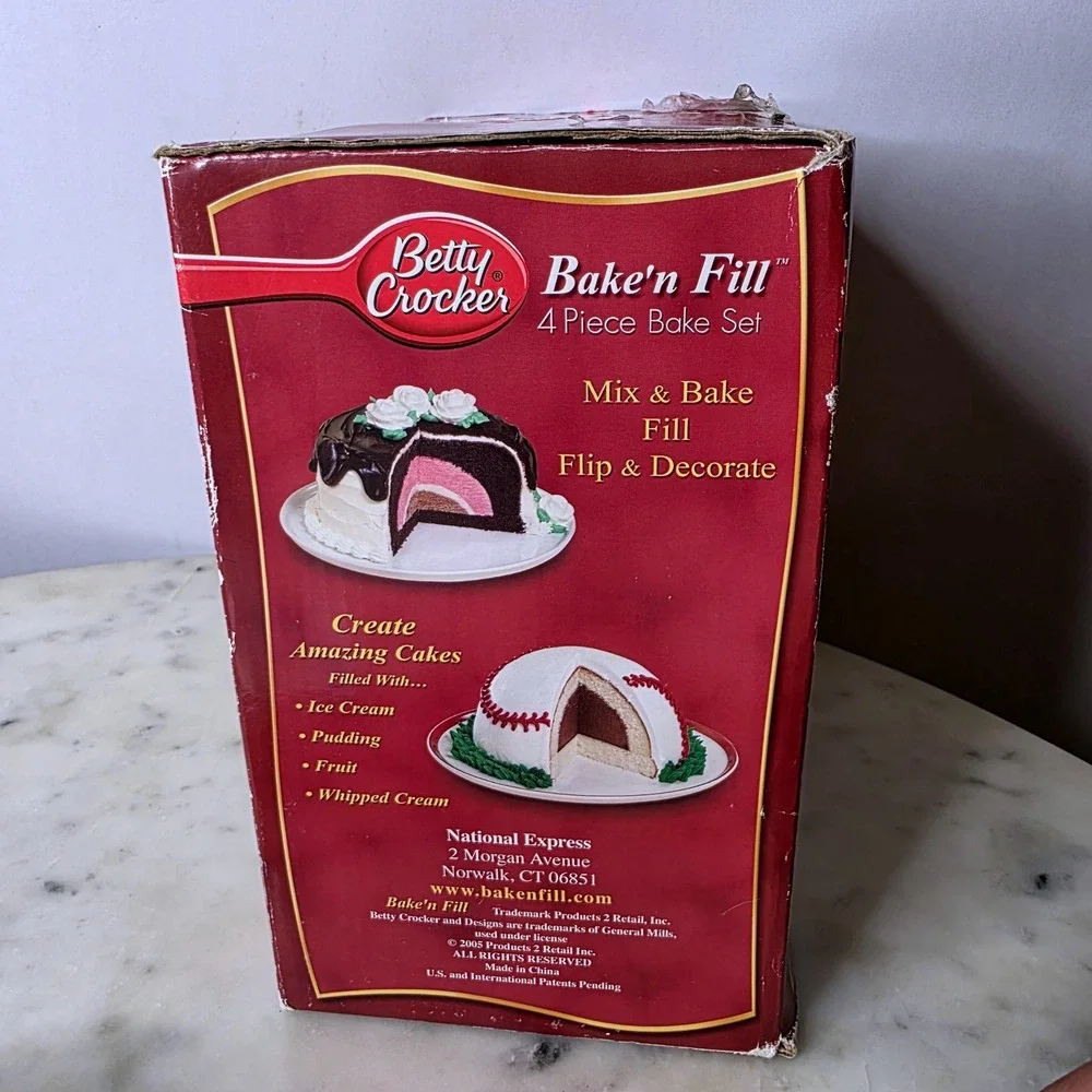 Betty Crocker Bake n Fill 4 Piece Bake Set Cake Pan Dome Insert Cake Filling